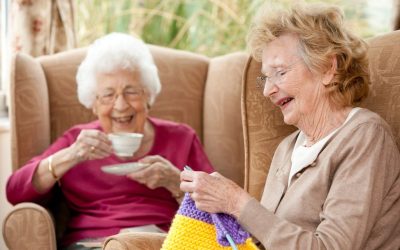 Senior Care Options, Key Comparisons Between In-Home Care and Assisted Living